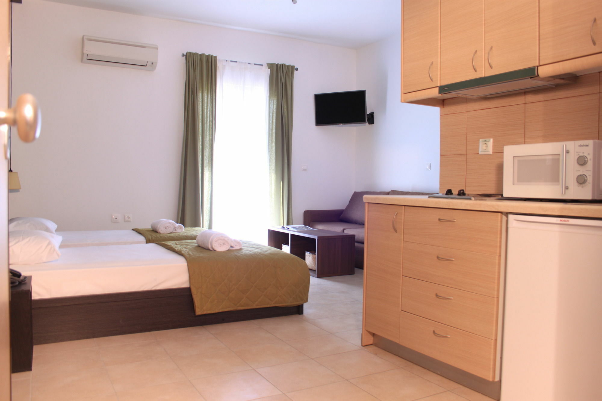 Krinis Apartments Rhodes City Buitenkant foto
