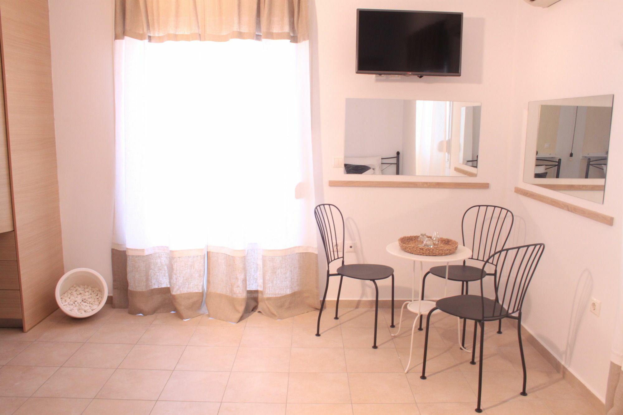 Krinis Apartments Rhodes City Buitenkant foto