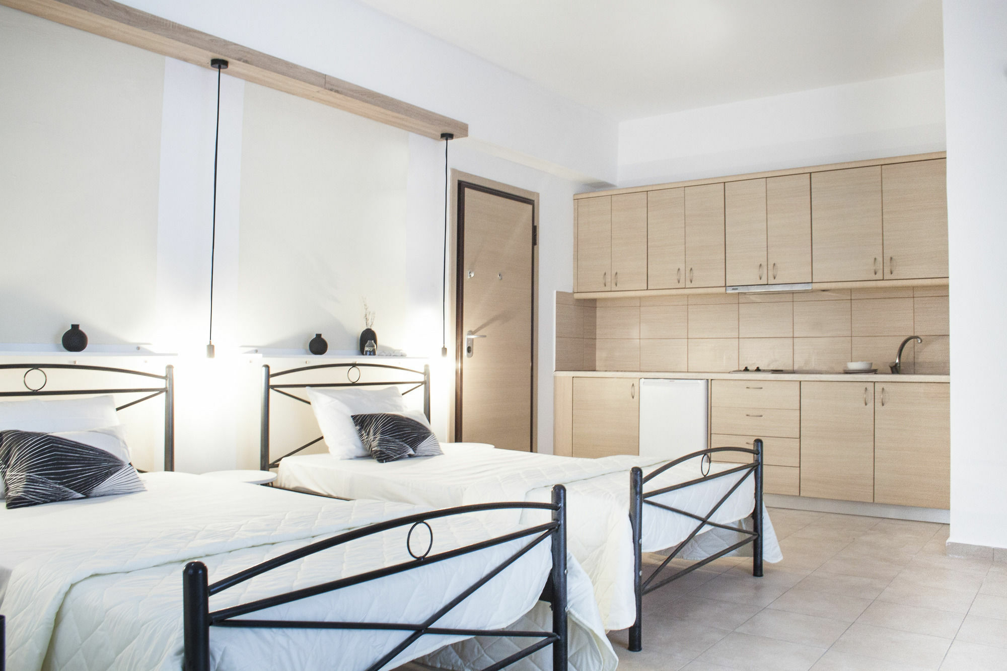 Krinis Apartments Rhodes City Buitenkant foto